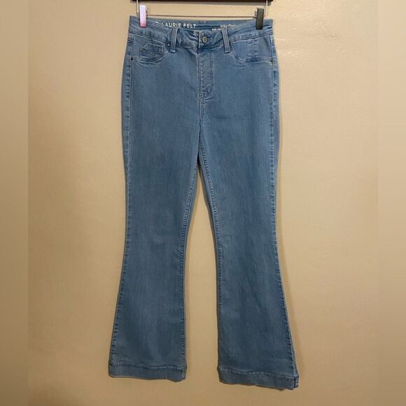 Laurie Felt Los Angeles Silky Flare Stretch Technology pull on light denim 28 - Picture 1 of 11